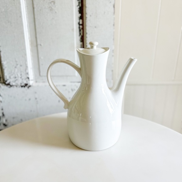 Kitchen Vintage Ivory Teapot Made In Usa Poshmark